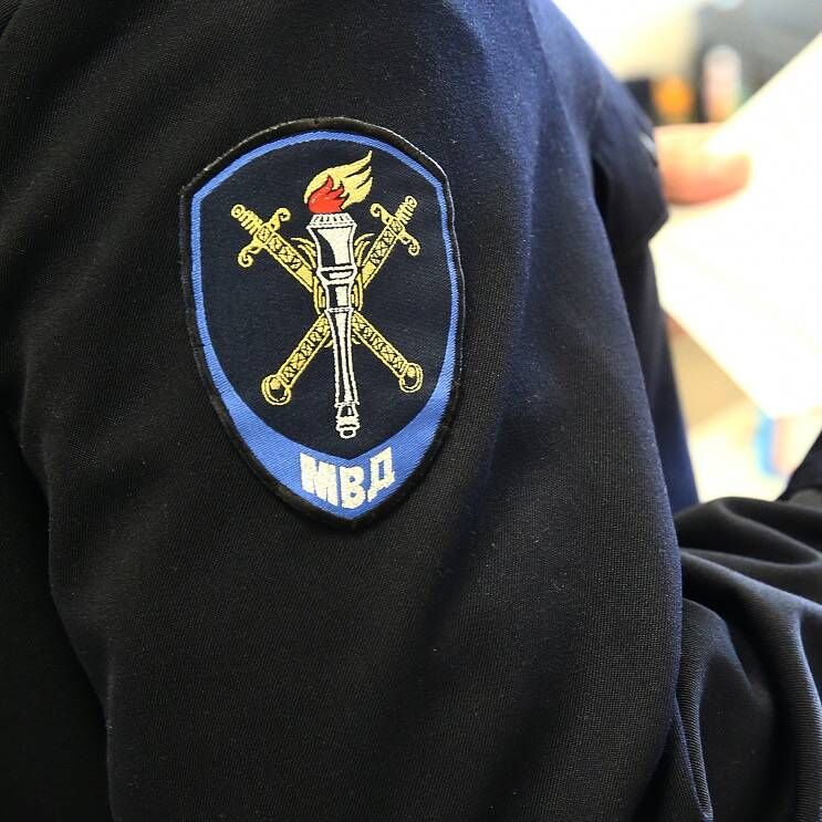 В Новоалександровске полицейские установили подозреваемых в краже 800- килограммовой беседки