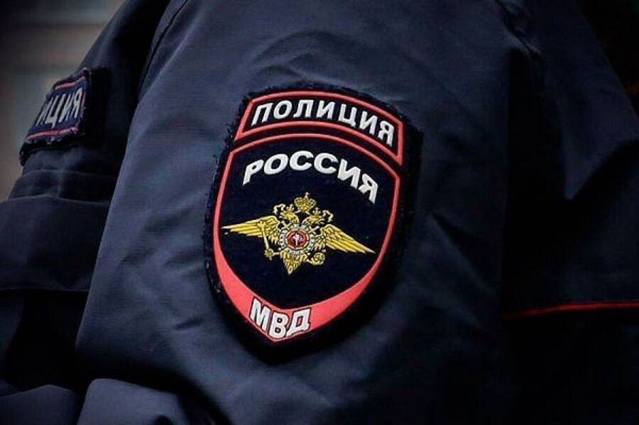 В Новоалександровске полицейские установили подозреваемого в краже денег