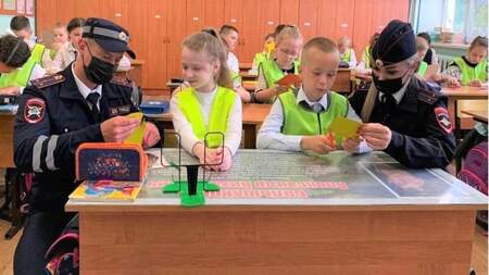Уроки-практикумы по дорожной безопасности прошли в школах Новоалександровского округа