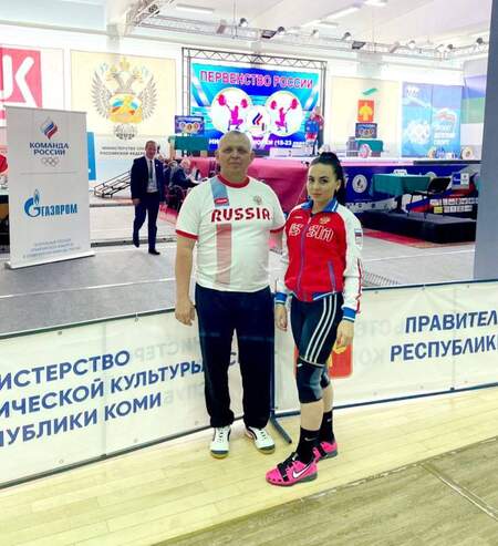 Первенство России по тяжелой атлетике среди юниоров и юниорок (15-23 года).