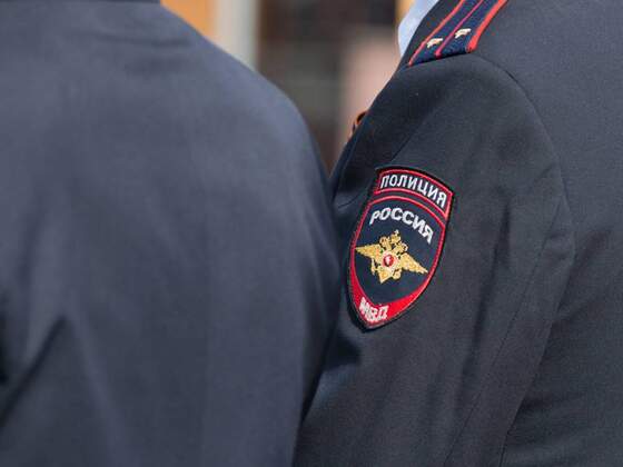 В Новоалександровске полицейские установили подозреваемую в хищении денег с банковской карты
