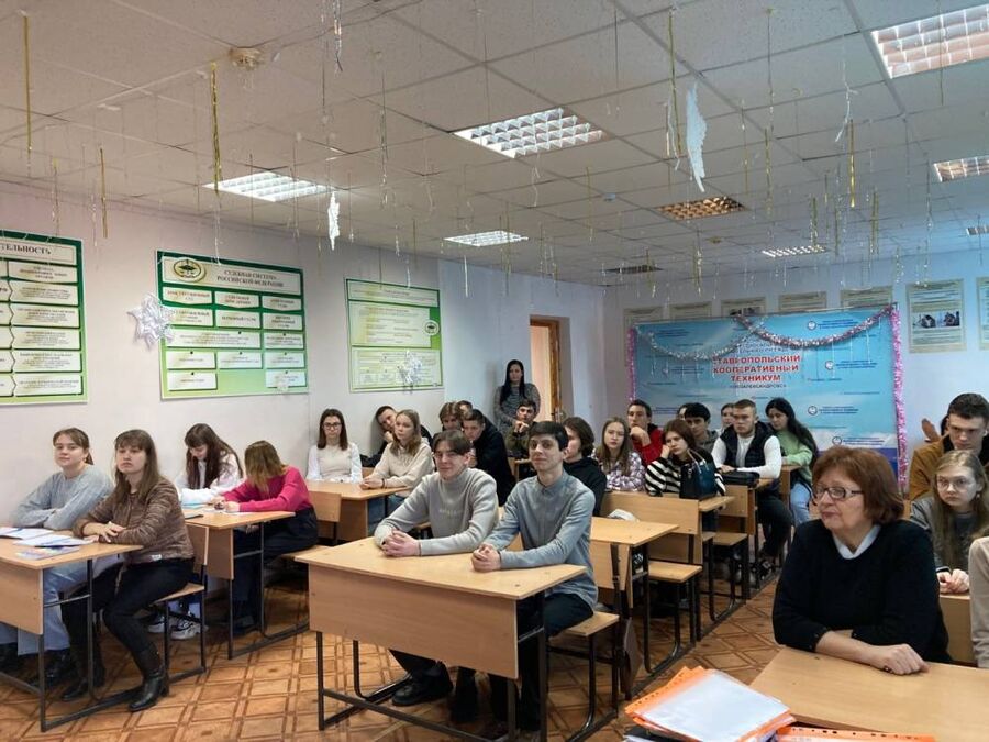 В Новоалександровском городском округе полицейские провели встречу со студентами
