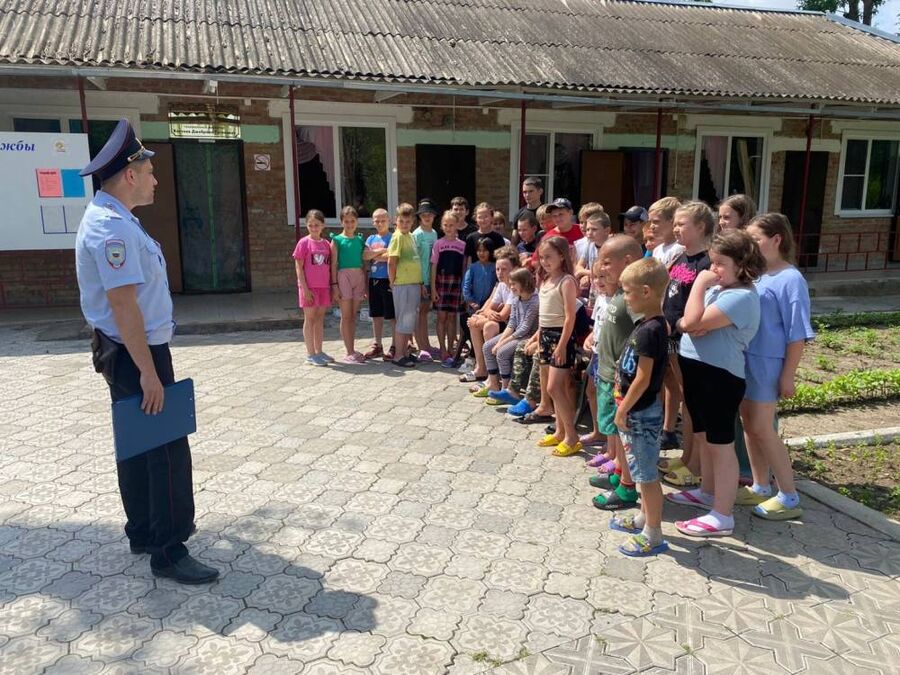 Новоалександровские полицейские провели профилактическое мероприятие в летнем оздоровительном центре